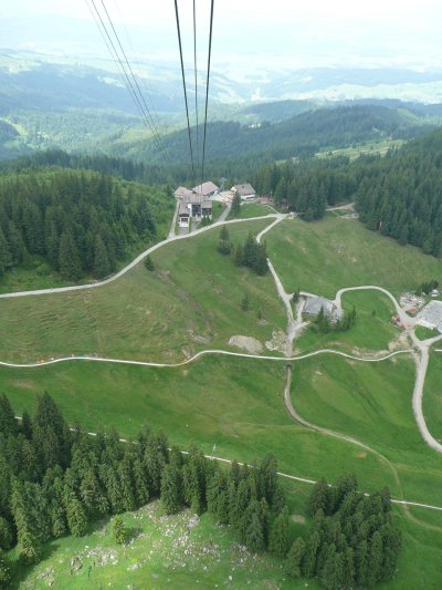 View down to Fraekmuentegg and toboggan