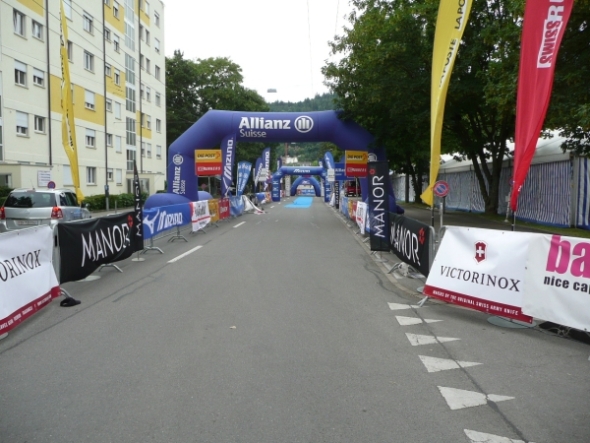 17:45 at the empty start line
